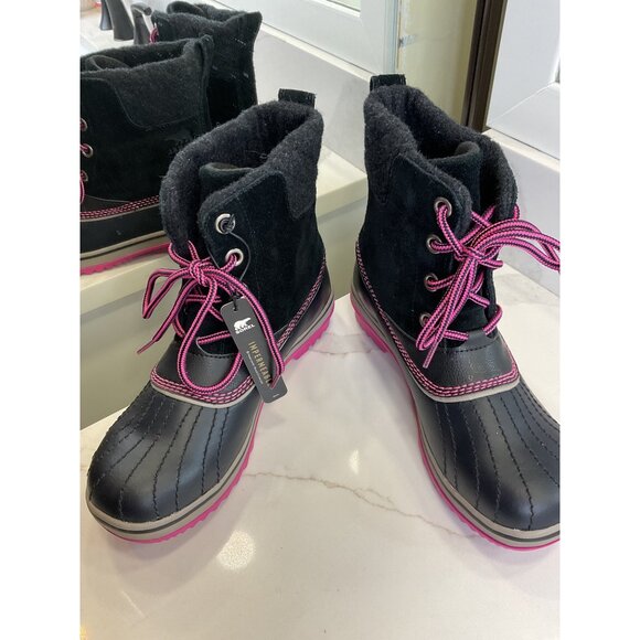 Sorel Women's Winter Carnival Boots Black/Fuchsia Size 8 Waterproof Insulated Sn - Picture 1 of 8
